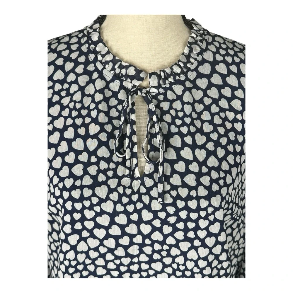 J.CREW Womens Size M White Navy Blue Pintuck Heart Print Popover‎ Blouse Top